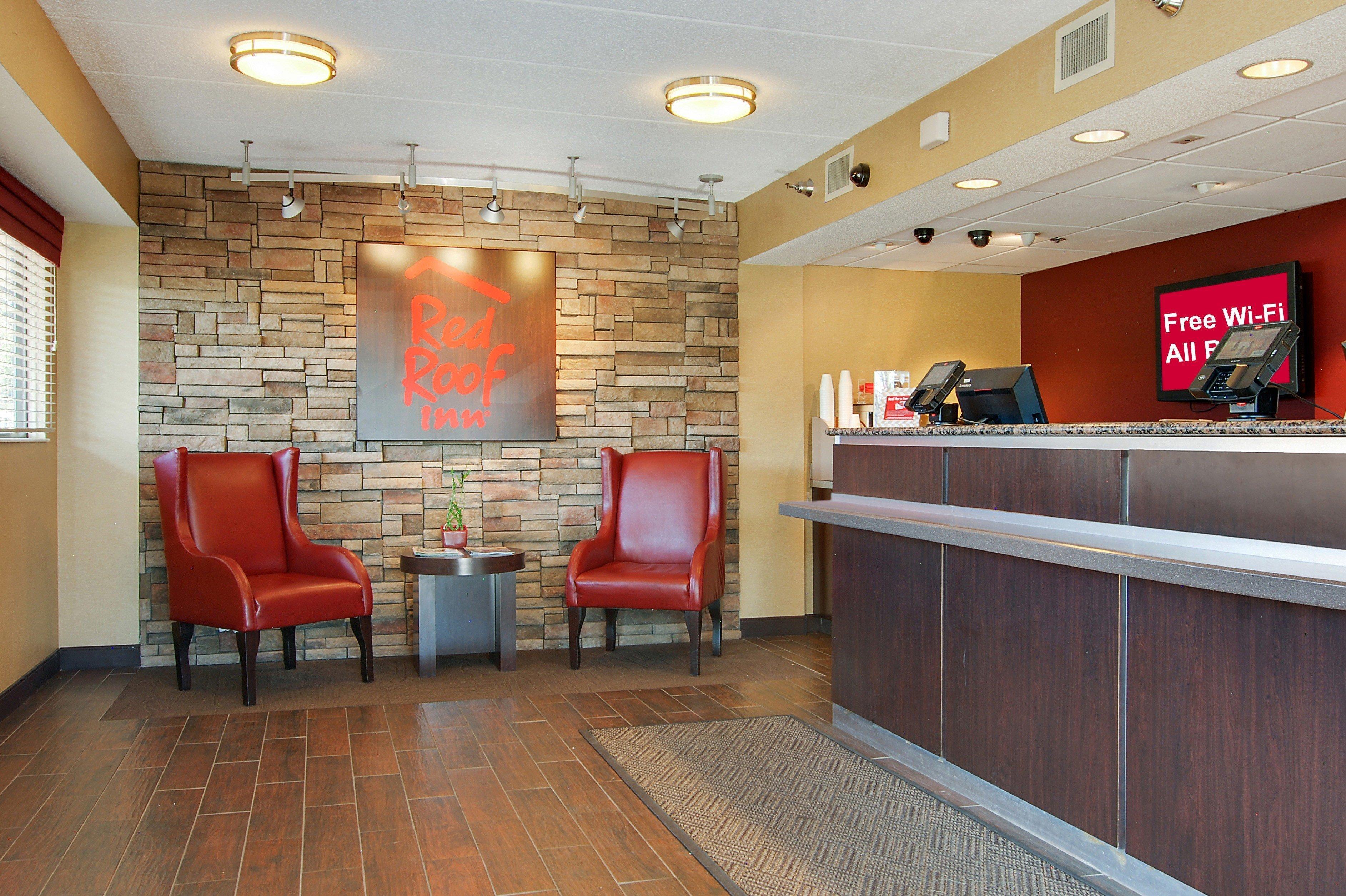 Red Roof Inn Akron Exterior photo